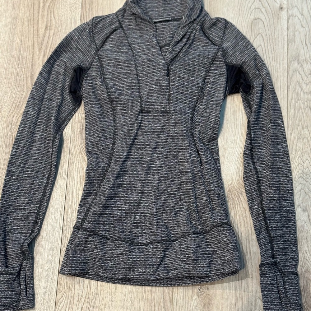Lululemon Think Fast Pullover